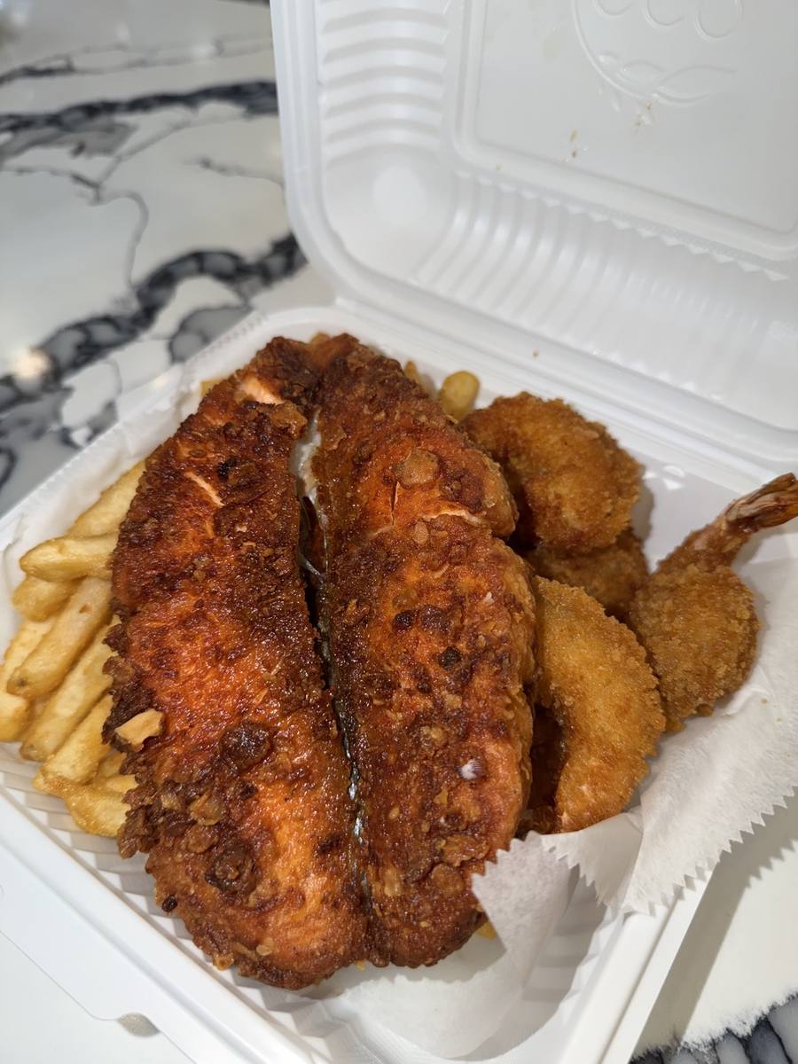 Fish burger with french fries